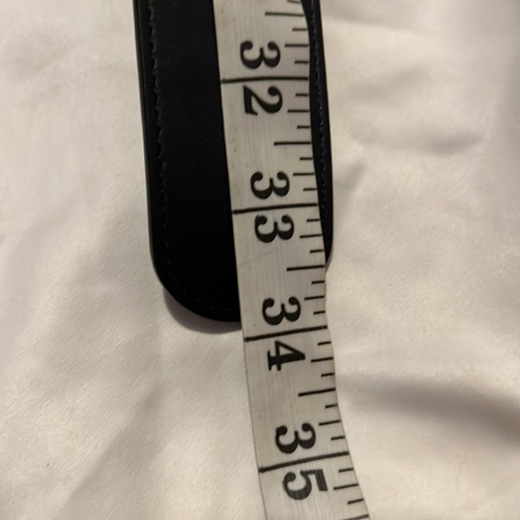 - GUCCi ‼️💎
Leather belt with crystal Double G buckle - Picture 6 of 7